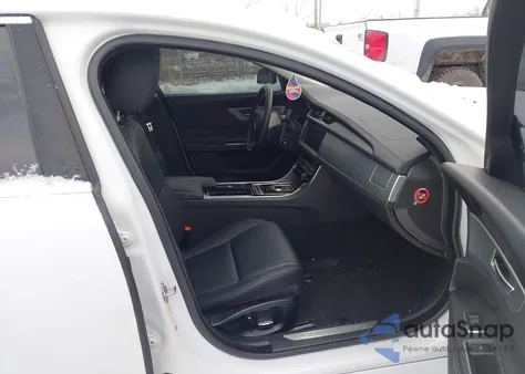 2020 Jaguar Xf 25T Premium Awd Automatic z USA, uszkodzony, nr VIN SAJBJ4FX2LCY83380